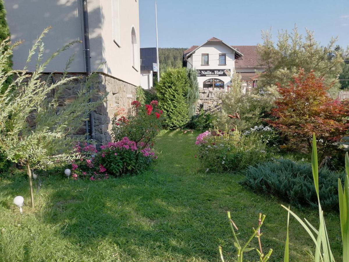 Na Pekarne Daire Železná Ruda Dış mekan fotoğraf